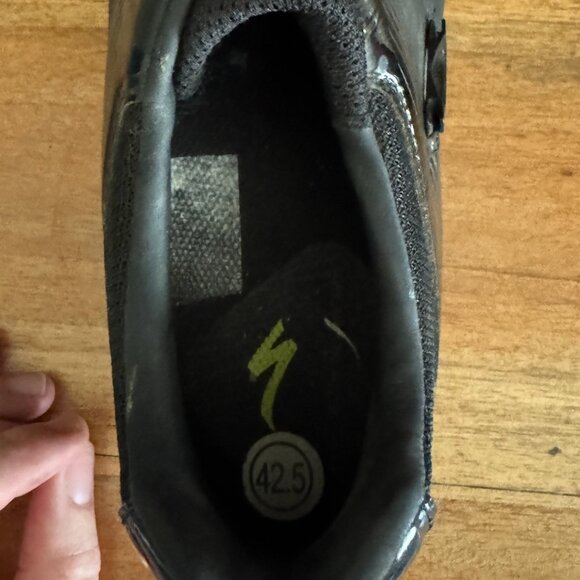 Specialized Black Cycling Shoes - Picture 6 of 8